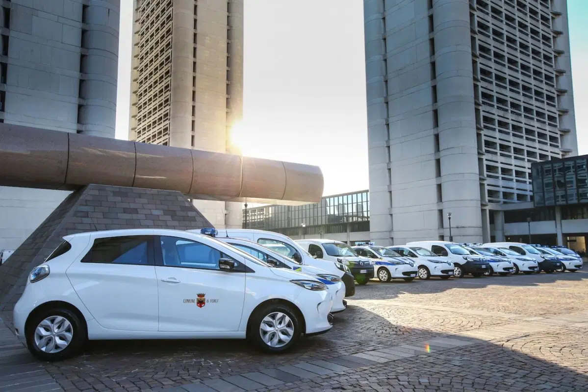 Renault: in Emilia Romagna debutta la flotta elettrica (8)