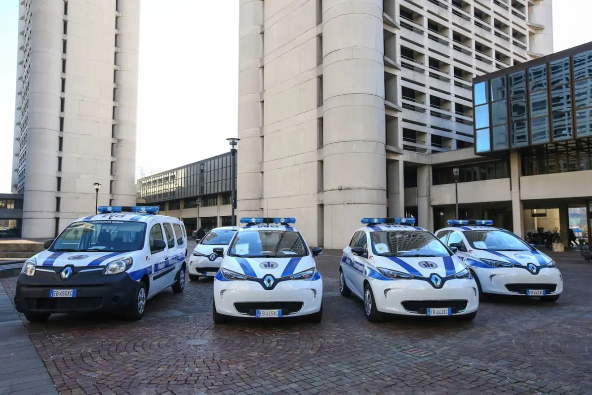 Renault: in Emilia Romagna debutta la flotta elettrica (10)