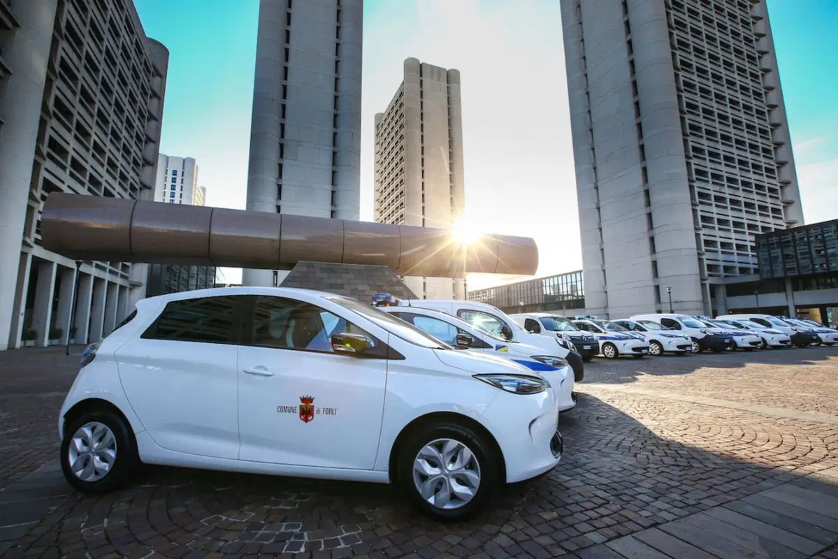 Renault: in Emilia Romagna debutta la flotta elettrica (11)