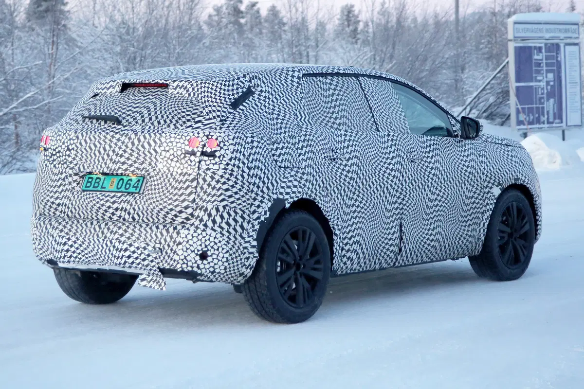 Peugeot 3008: arriva nel 2016, sarà più “cinese” (7)