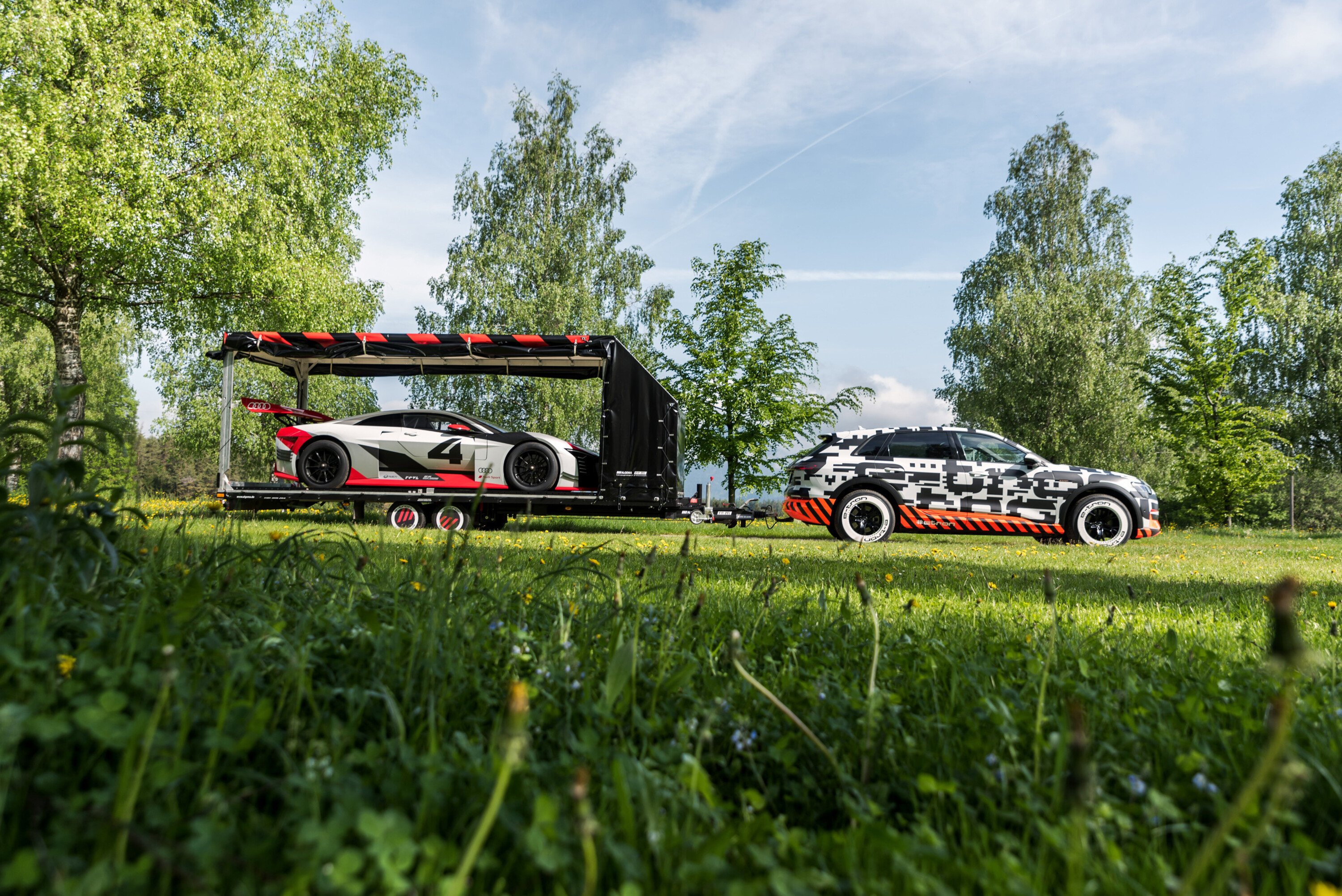Audi e-tron e Vision GT insieme al raduno di W&ouml;rthersee