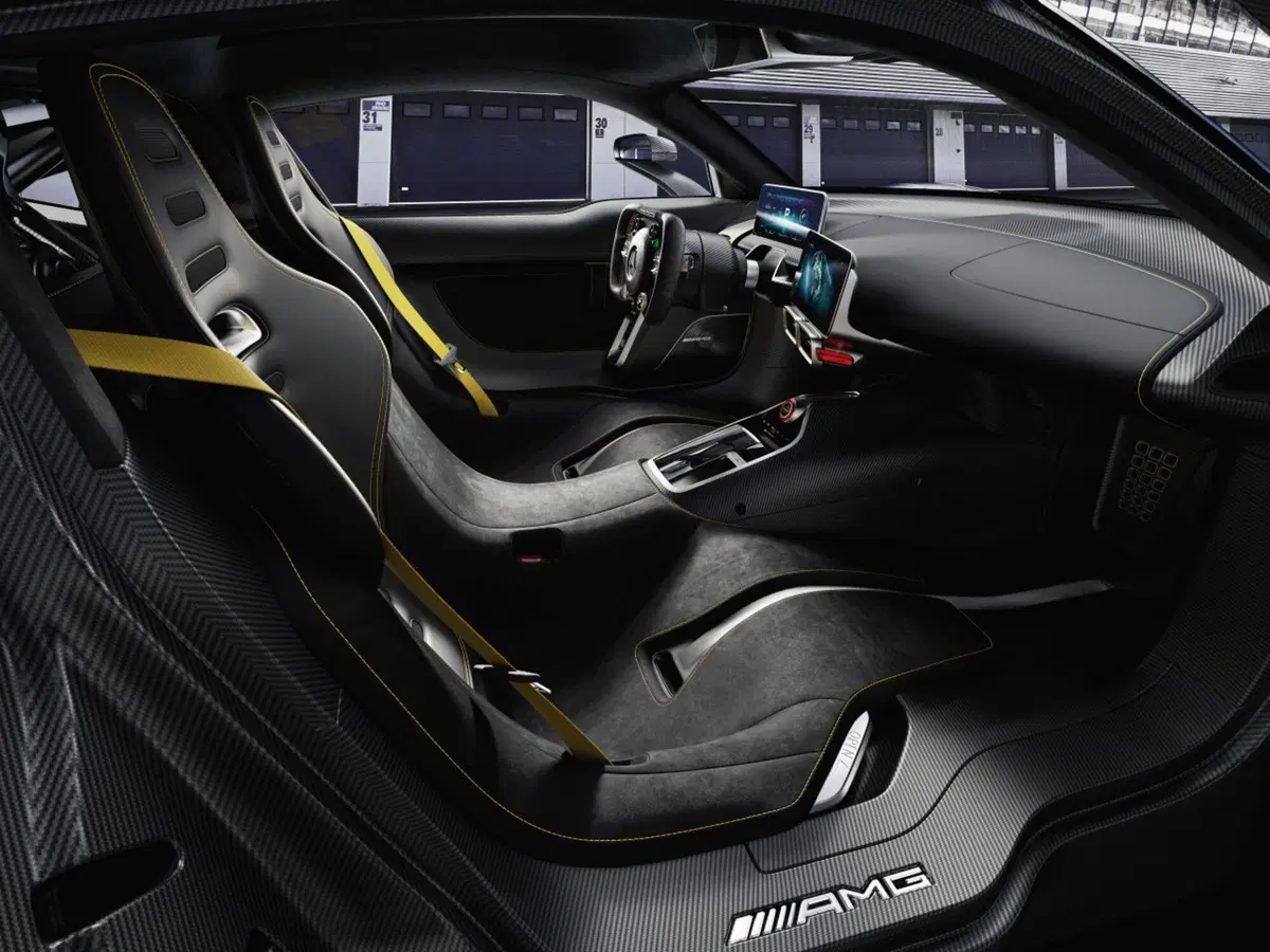 Mercedes-AMG Project One, anteprima alla Mille Miglia 2018 (8)