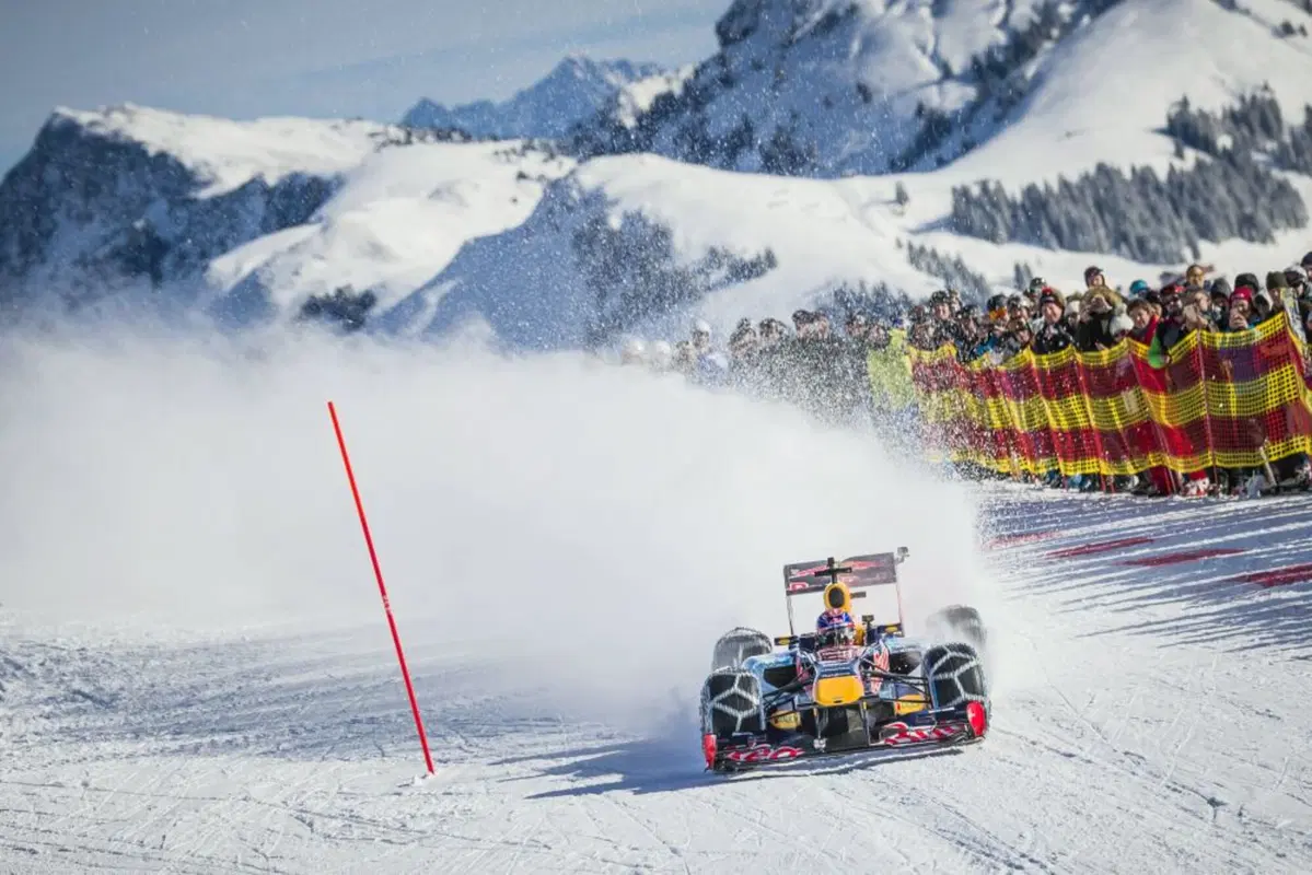 Red Bull RB7 show sulla neve al Kitzbuhel con Max Verstappen (2)
