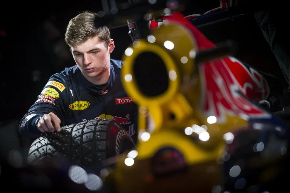 Red Bull RB7 show sulla neve al Kitzbuhel con Max Verstappen (7)