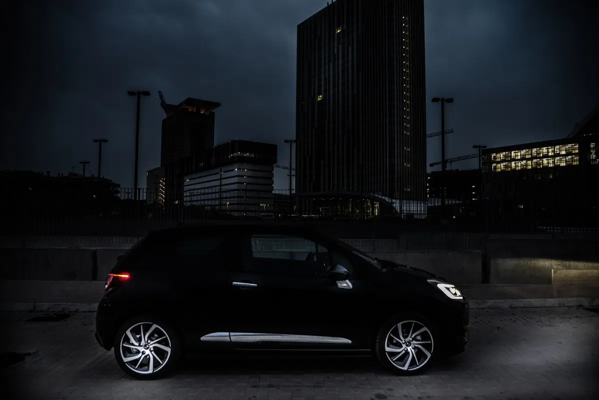 DS 3 Black Lezard, edizione limitata in nome dell’eleganza (14)