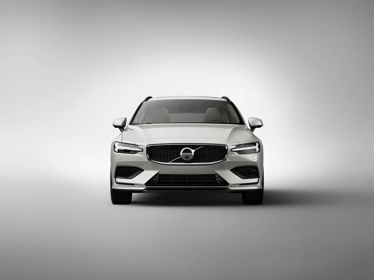 Volvo V60 T6 Plug-in Hybrid AWD automatico Ultra Dark (3)