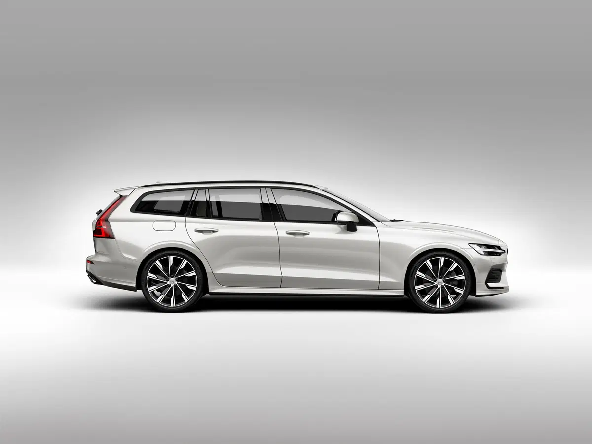 Volvo V60 T6 Plug-in Hybrid AWD automatico Ultra Dark (2)