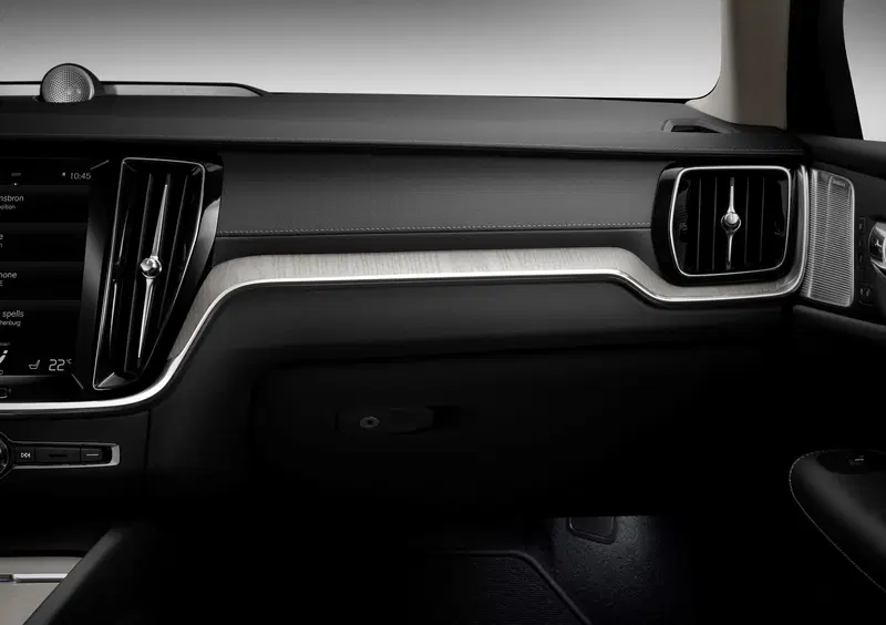 Volvo V60 (2018-->>) (19)