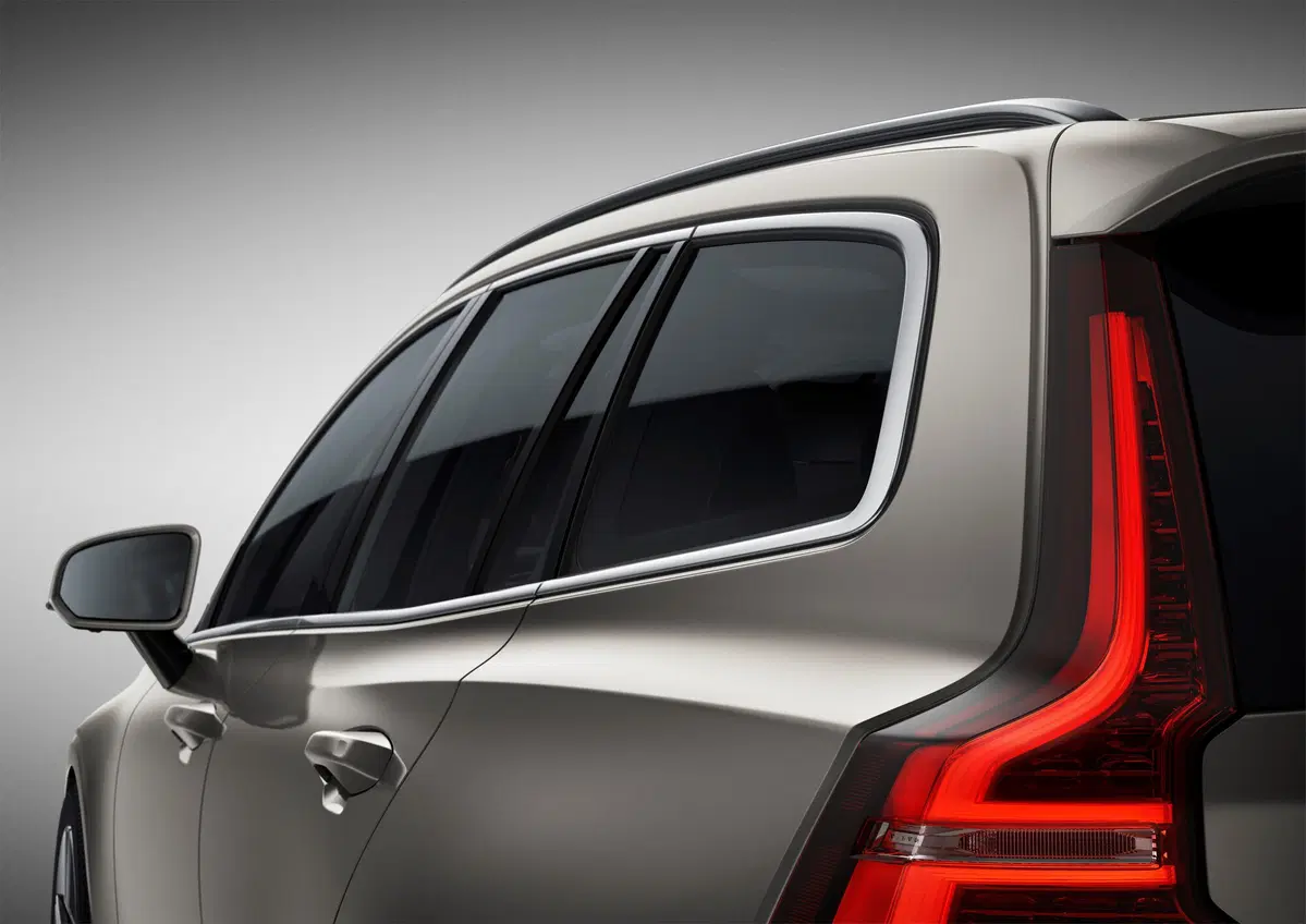 Volvo V60 T6 Plug-in Hybrid AWD automatico Ultra Dark (21)