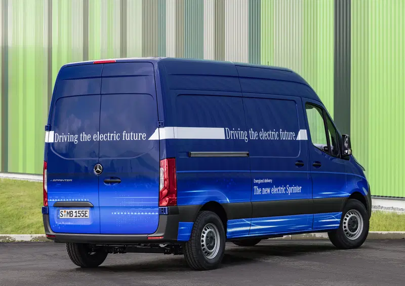 Mercedes-Benz Sprinter (7)