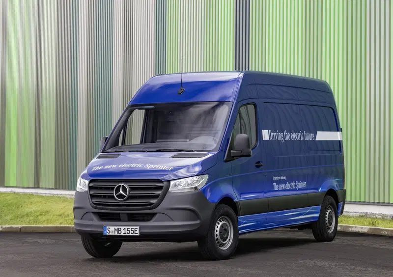 Mercedes-Benz Sprinter (8)