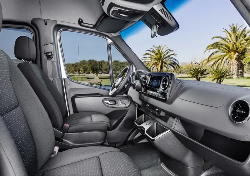 Mercedes-Benz Sprinter (17)