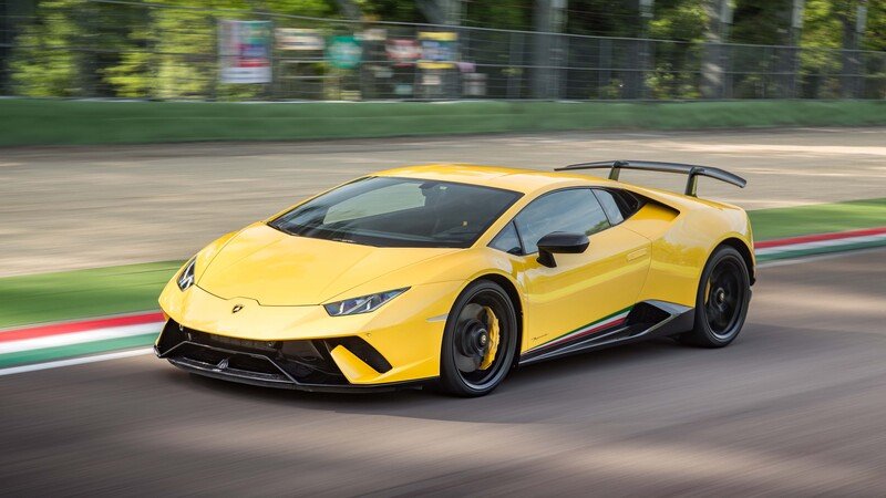 Lamborghini Hurac&aacute;n Performante: in pista o al simulatore &egrave; sempre...fotonica! [Video]