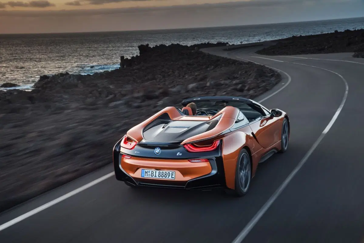 BMW i8 Cabrio (2018-19) (3)