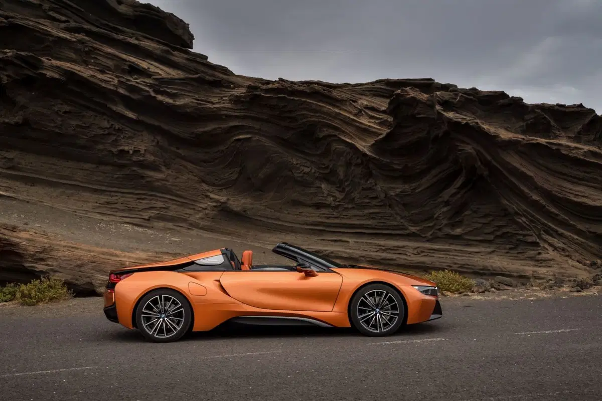 BMW i8 Cabrio (2018-19) (5)