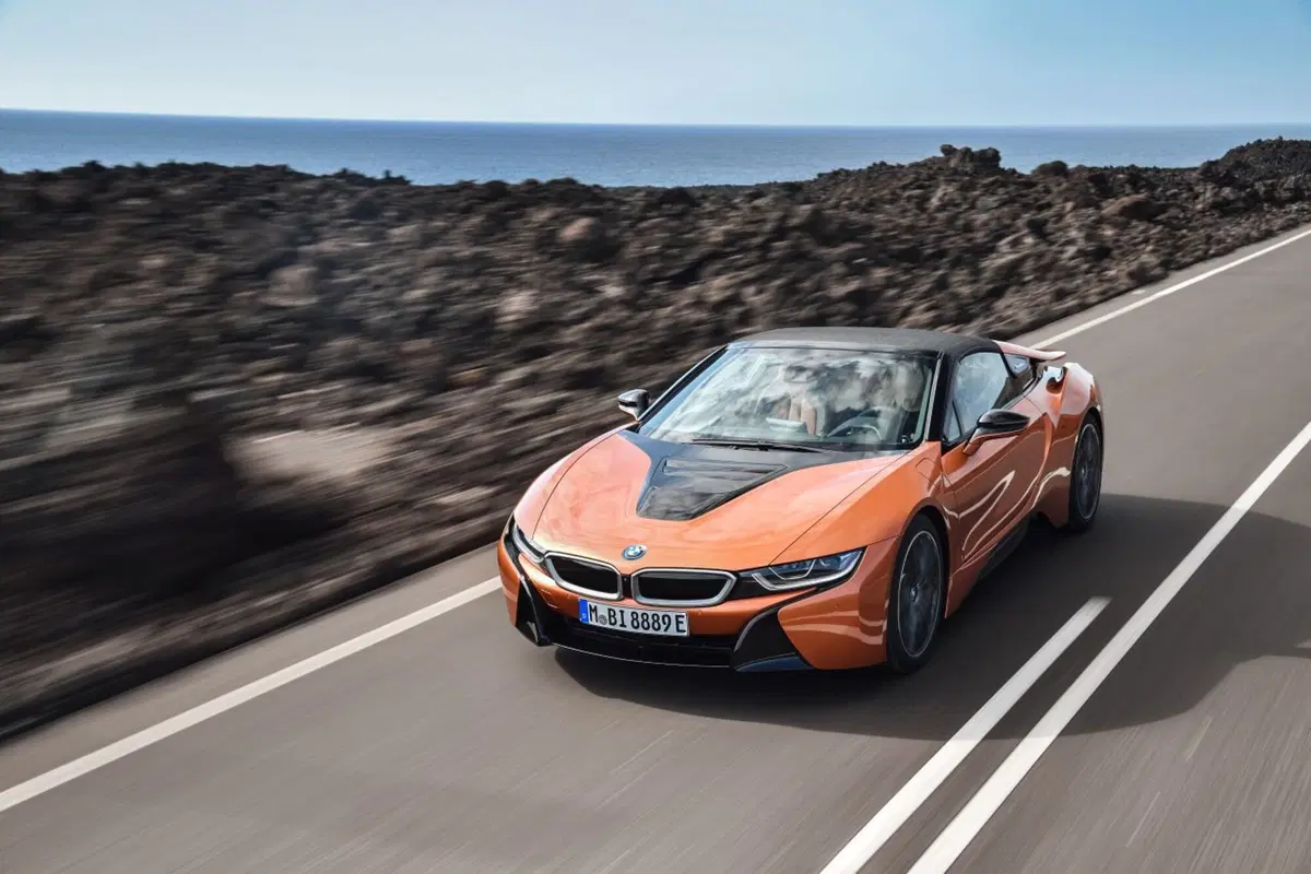 BMW i8 Cabrio (2018-19) (6)