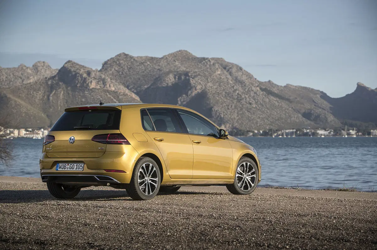 Volkswagen Golf, in arrivo il motore metano 1.5 TGI Evo (23)