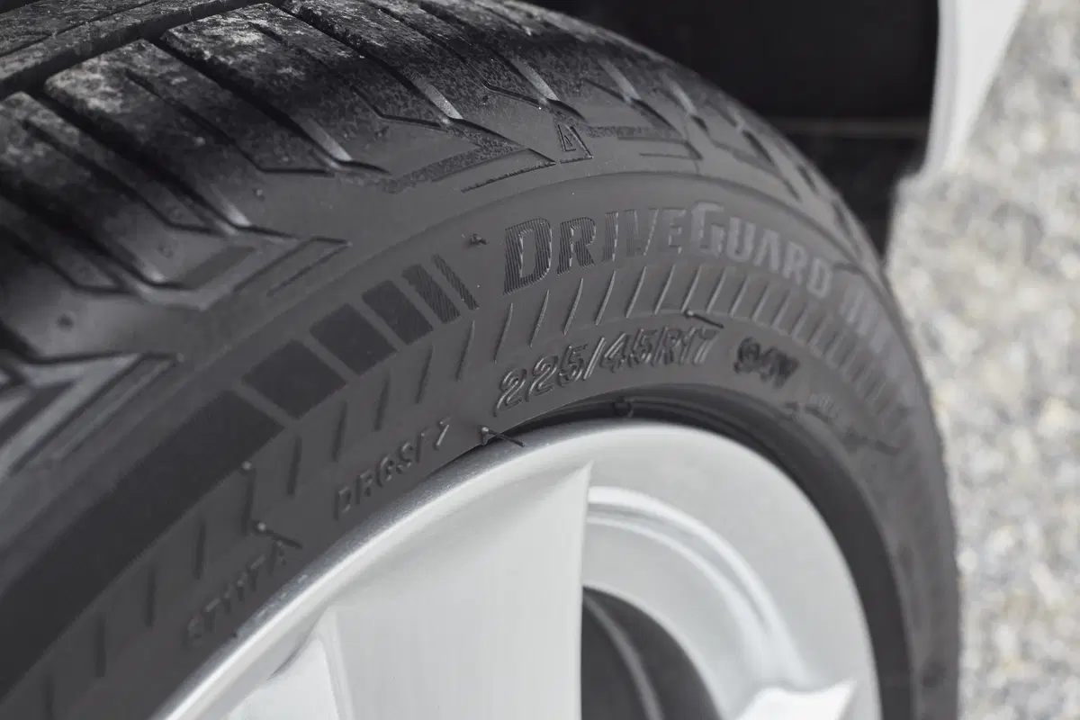 Bridgestone DriveGuard, il primo run-fat ideale per ogni auto (12)