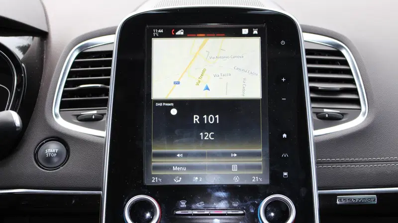 Renault Espace: il focus sull'infotainment [Video]