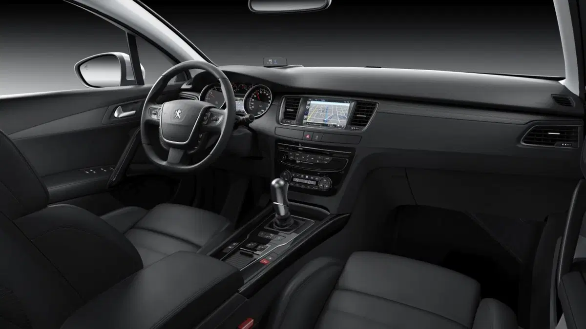 Peugeot 508, arriva la 508 Berlina (5)