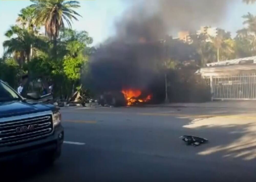 Tesla Model S a fuoco in Florida - immagine cbs