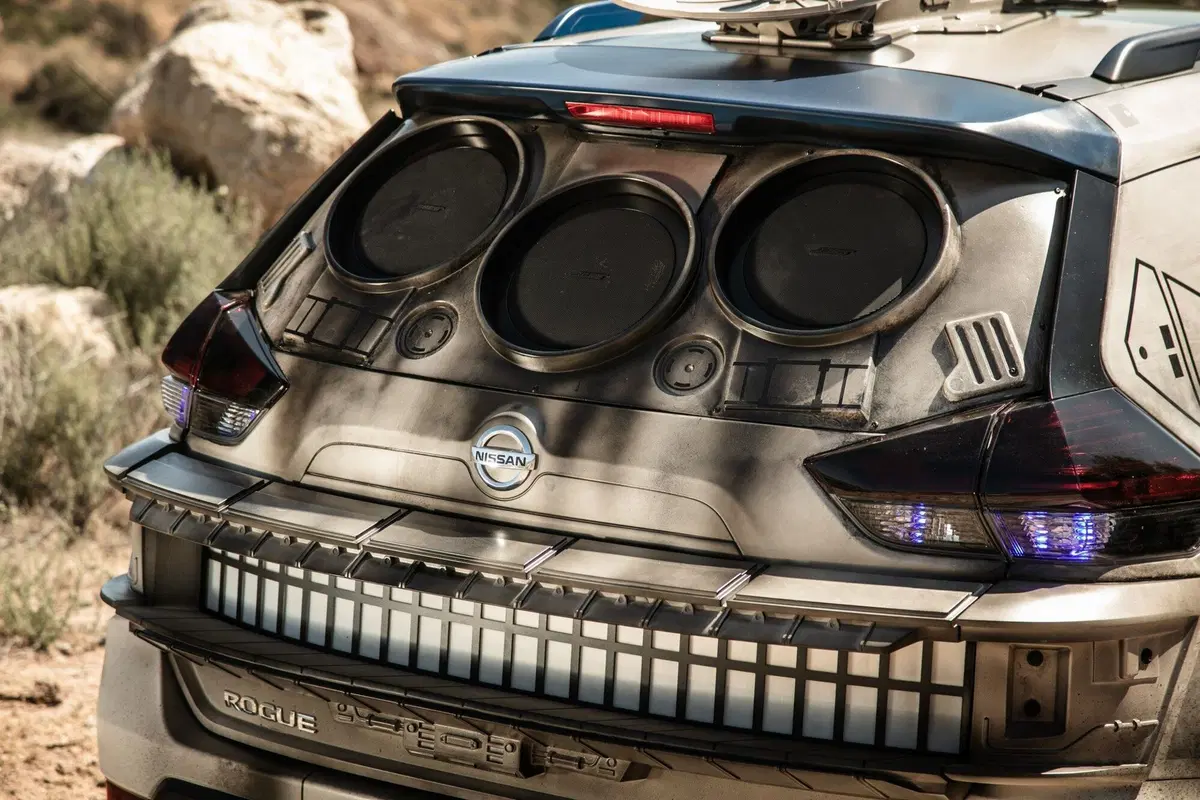 Nissan, una Rogue one-off per 'Solo: A Star Wars Story' (3)