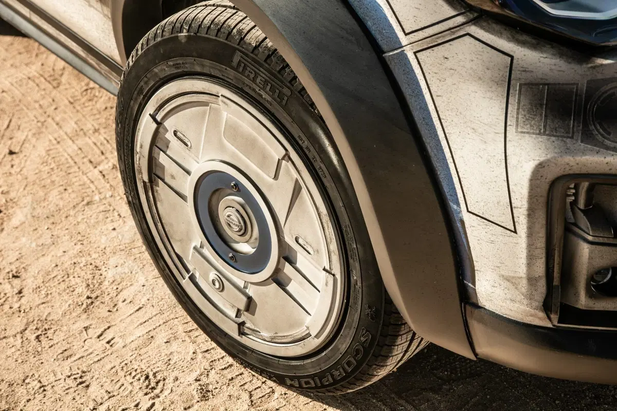 Nissan, una Rogue one-off per 'Solo: A Star Wars Story' (4)