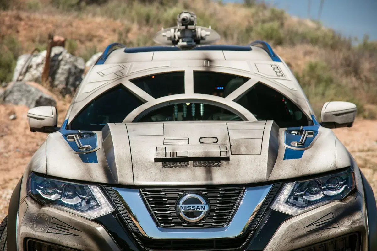 Nissan, una Rogue one-off per 'Solo: A Star Wars Story' (9)