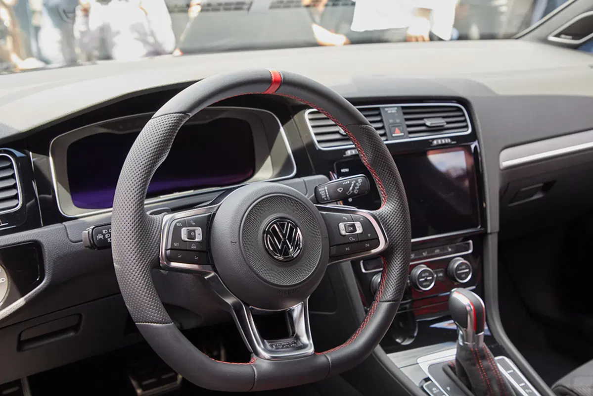 Volkswagen Golf GTI TCR, in arrivo alla fine dell'anno (10)