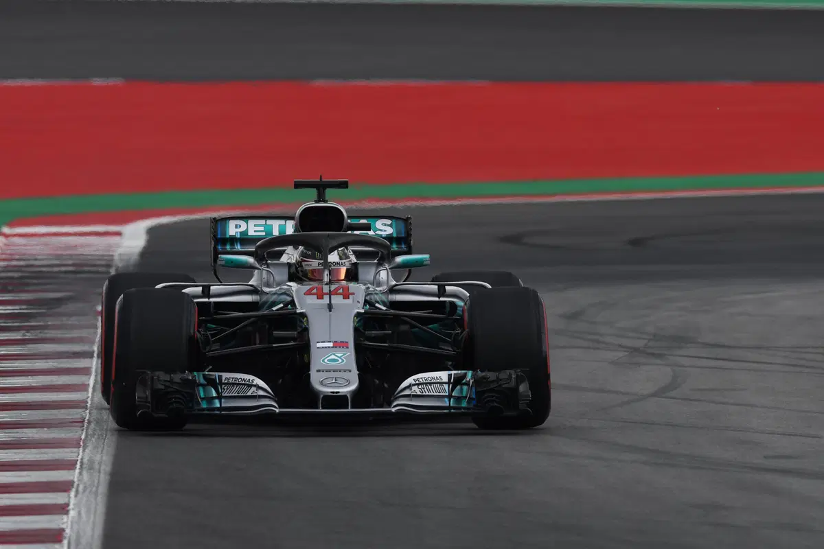 F1, GP Spagna 2018: pole per Hamilton. Terzo Vettel (13)