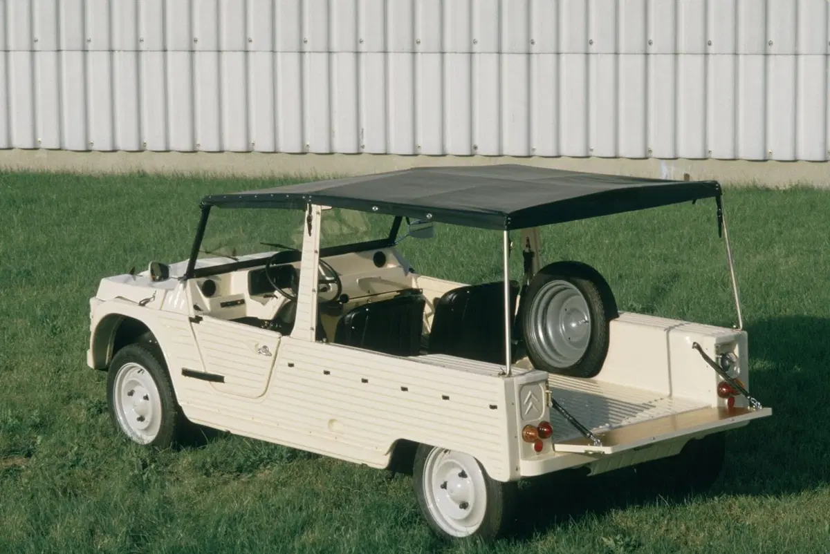 Citroen Mehari, la spiaggina del '68 compie 50 anni (8)