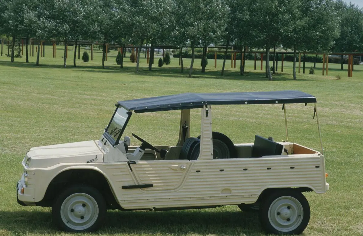 Citroen Mehari, la spiaggina del '68 compie 50 anni (17)
