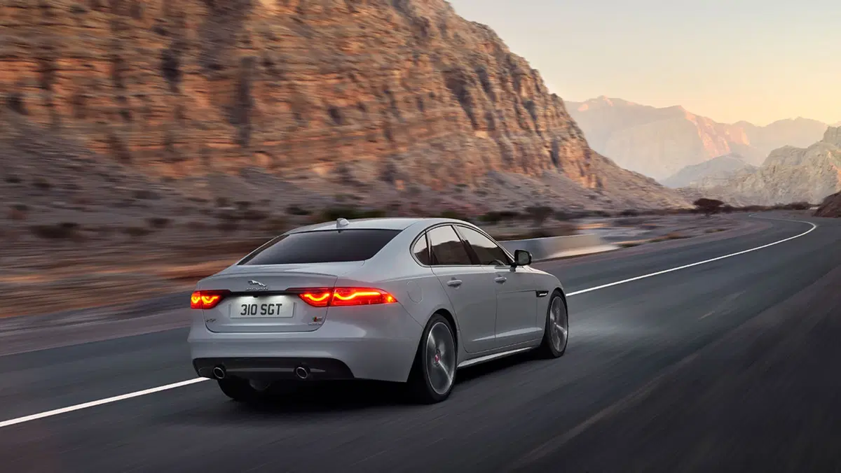 Jaguar XF 2.2 D 200 CV Premium Luxury (3)