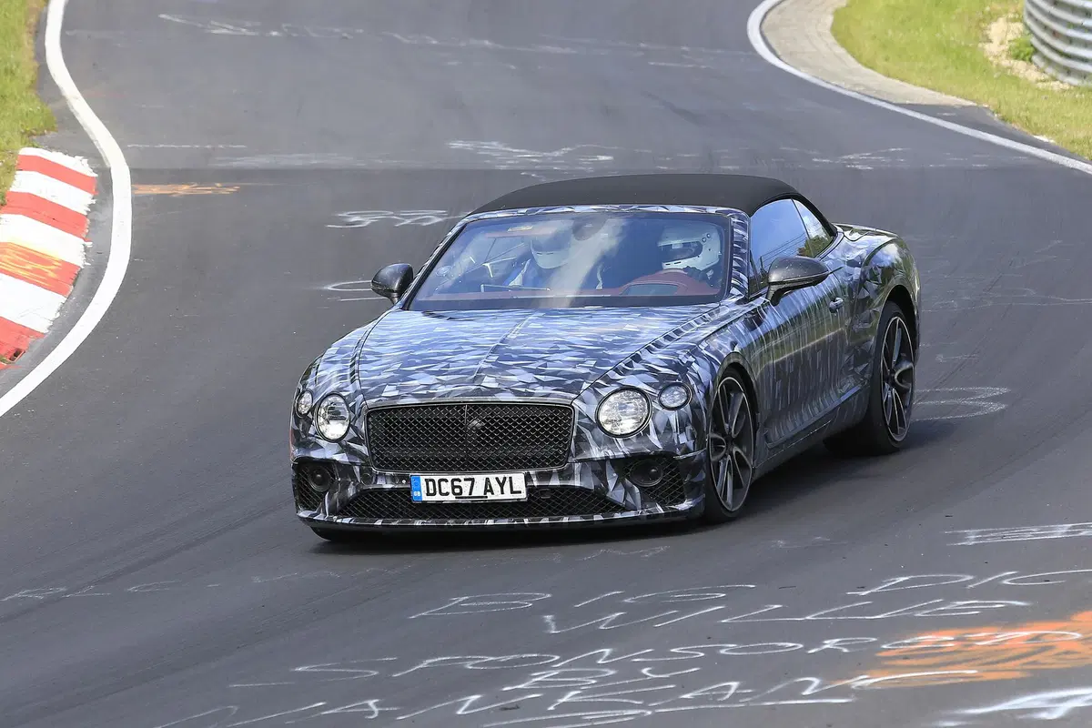 Bentley Continental GTC, in arrivo la cabrio (2)