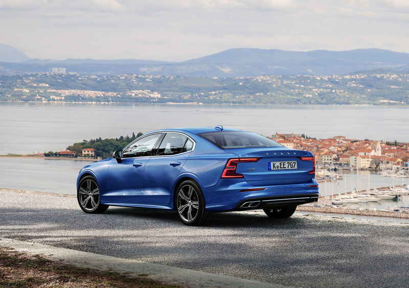 Volvo S60, niente diesel nella gamma