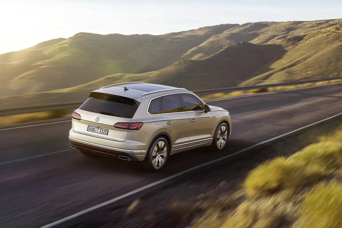 Volkswagen Touareg 2018, ecco il SUV VW visto da vicino [Video] (4)