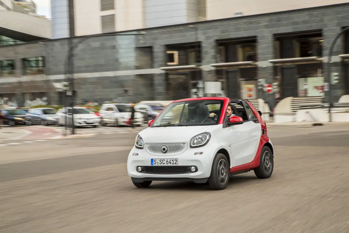 Nuova smart fortwo cabrio (2)