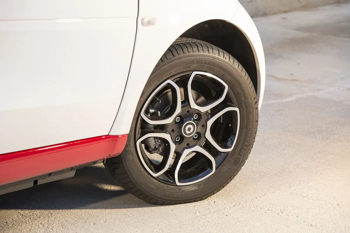Nuova smart fortwo cabrio (32)