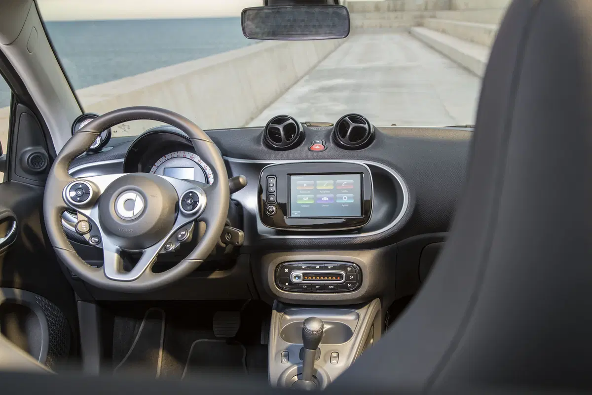 Nuova smart fortwo cabrio (20)