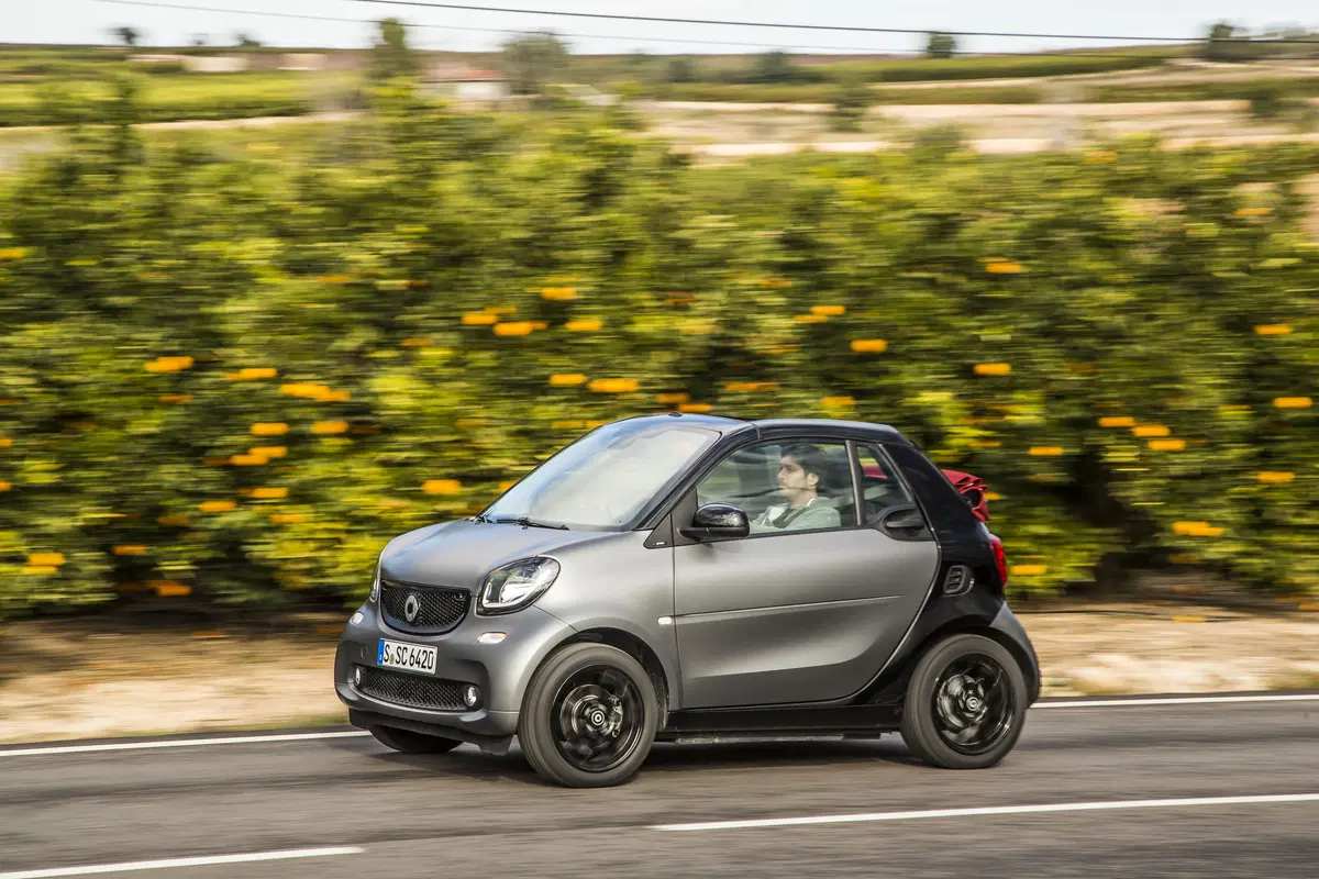 Nuova smart fortwo cabrio (5)