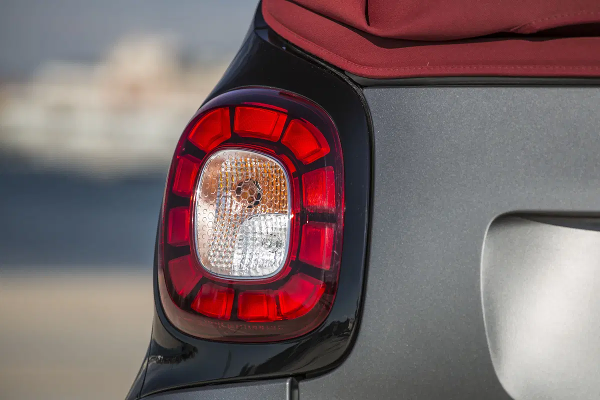 Nuova smart fortwo cabrio (35)