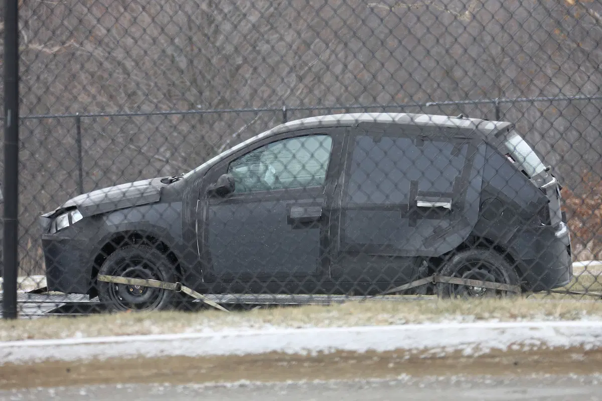 Nuova Fiat Punto: le prime immagini del muletto! (4)
