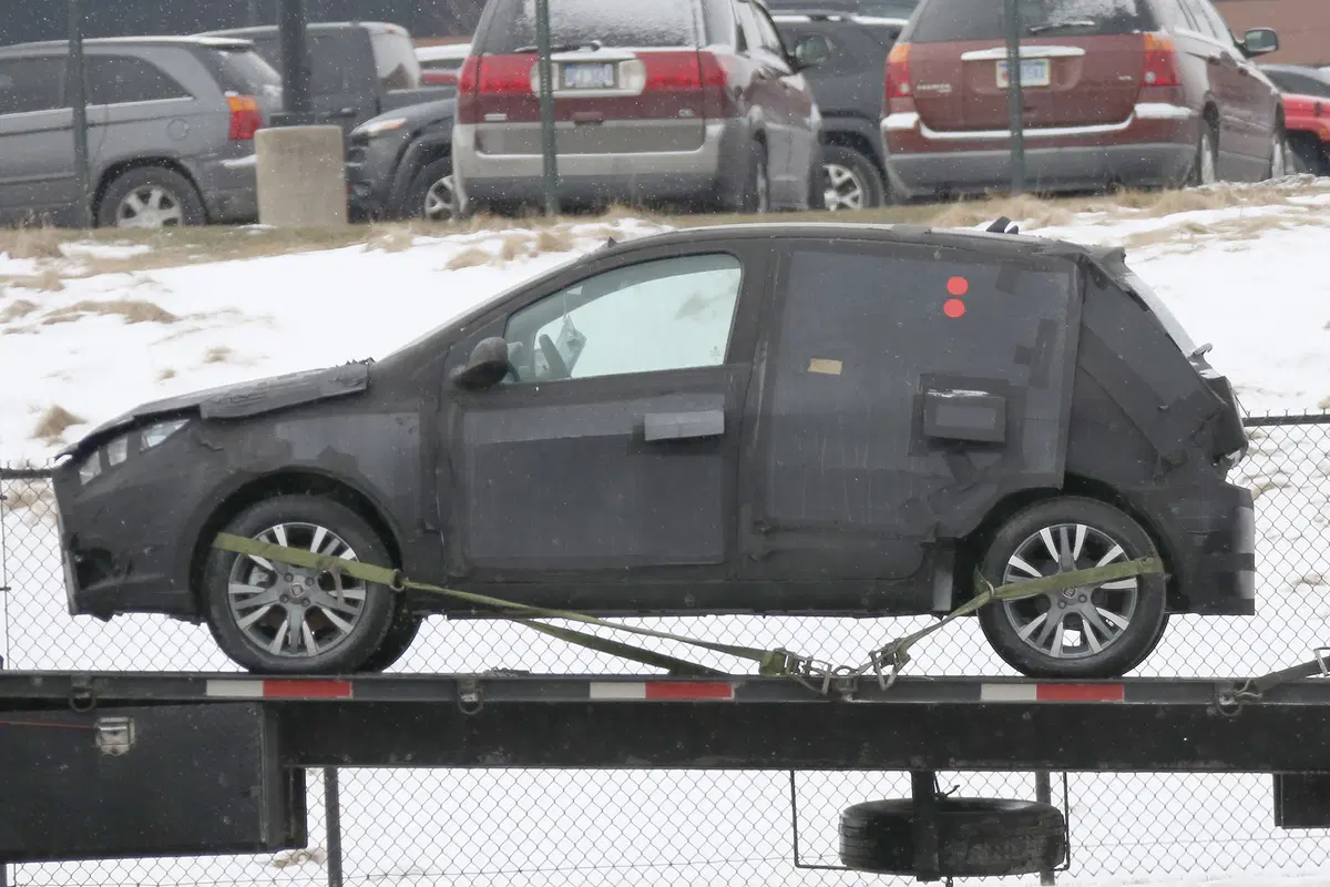 Nuova Fiat Punto: le prime immagini del muletto! (3)