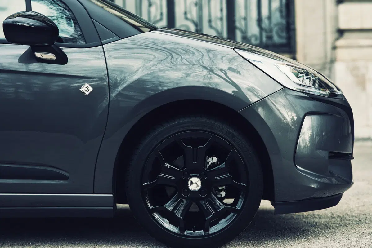 DS 3 Café Racer, neovintage alla francese (5)