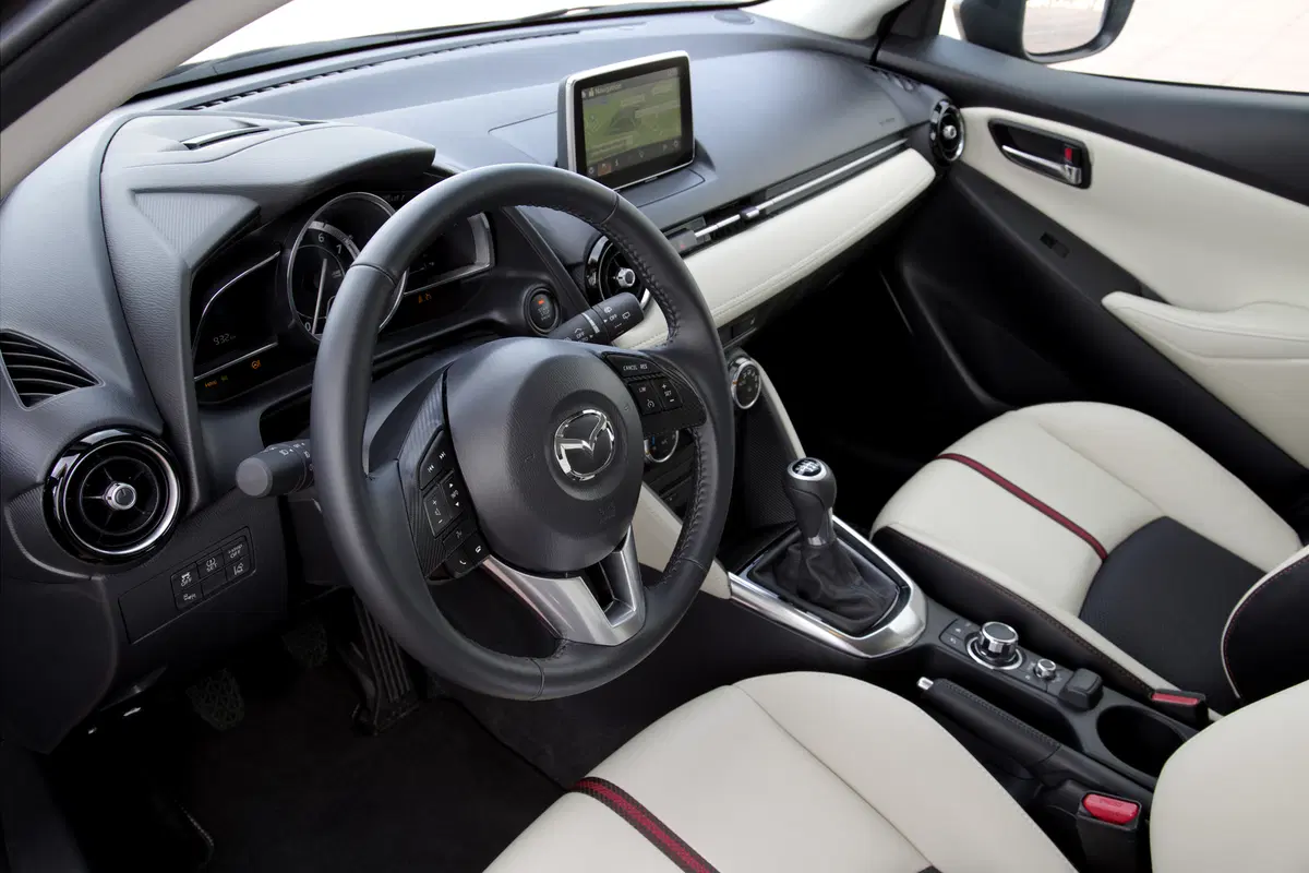 Mazda2, arriva il nuovo 1.5 diesel con consumi da record (7)