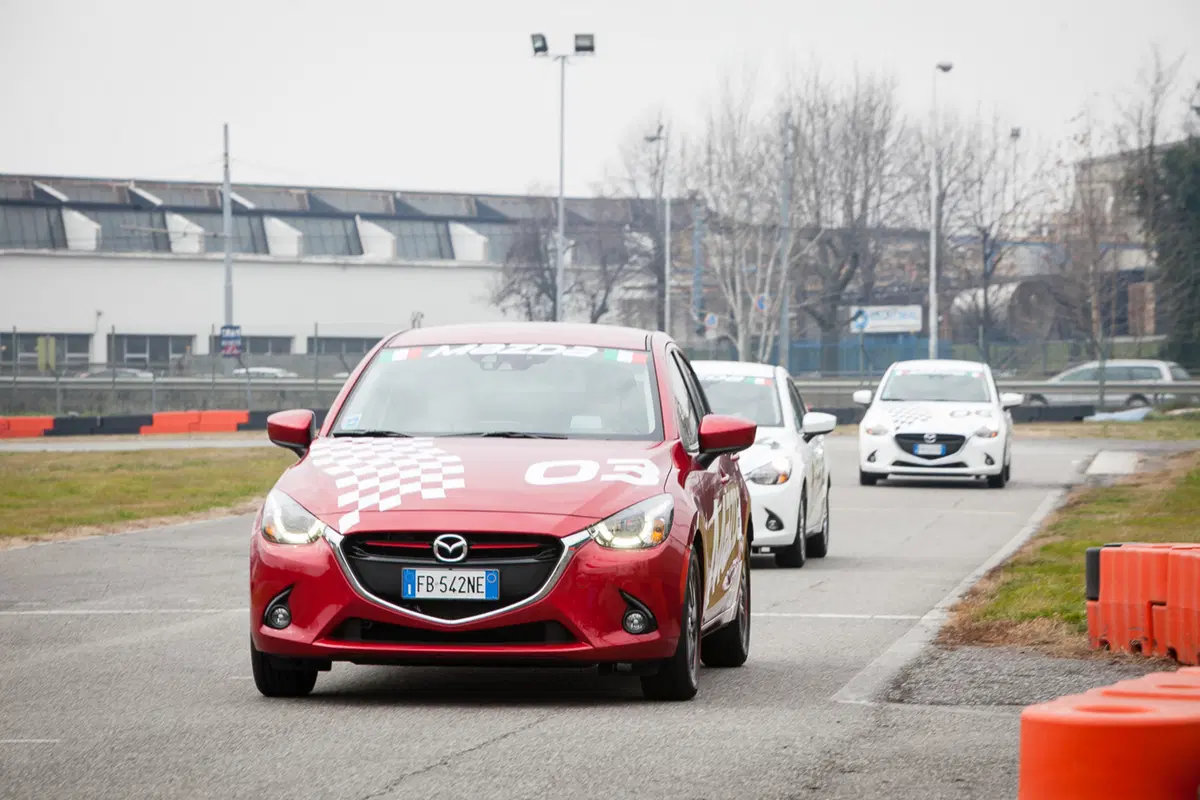 Mazda2, arriva il nuovo 1.5 diesel con consumi da record (18)