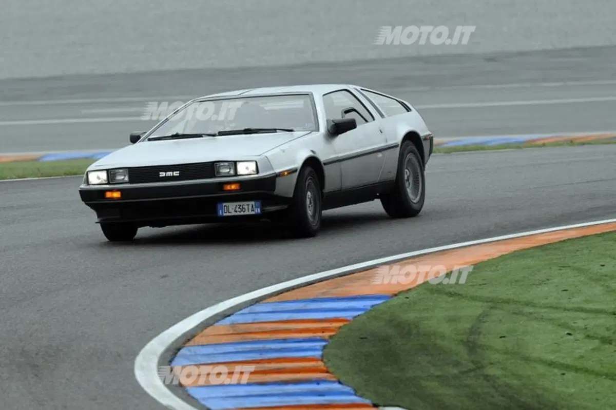 DeLorean DMC12: ritorno al futuro (4)