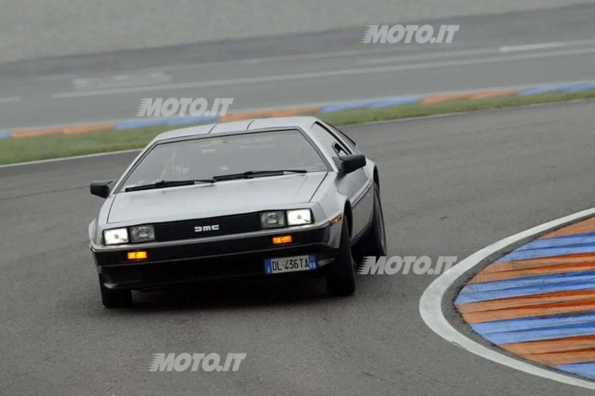 DeLorean DMC12: ritorno al futuro (5)
