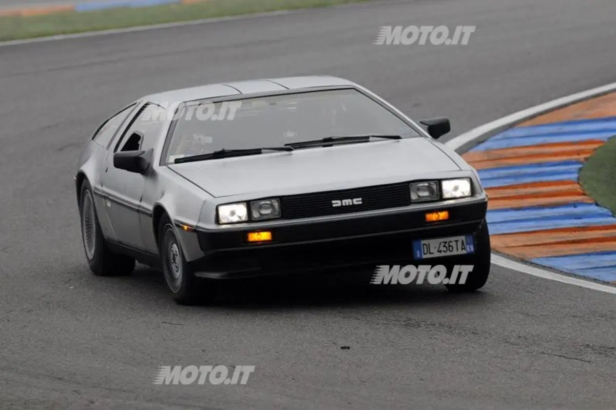 DeLorean DMC12: ritorno al futuro (7)