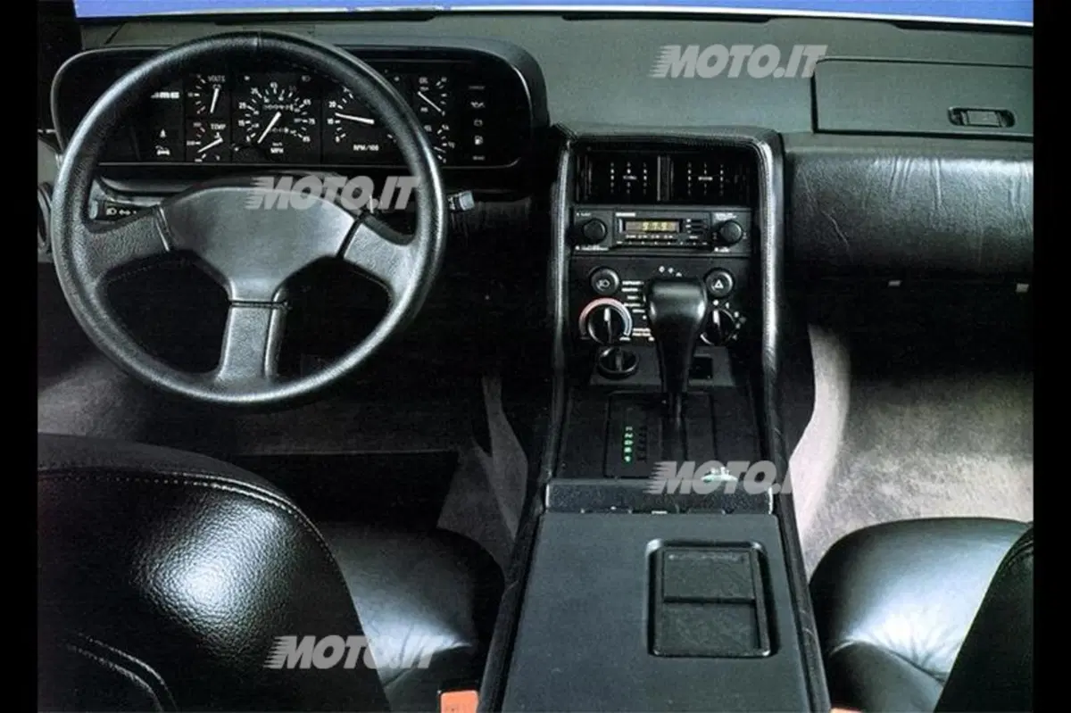 DeLorean DMC12: ritorno al futuro (8)